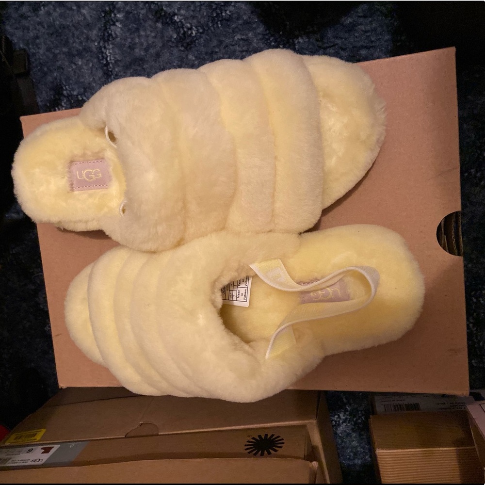 UGG Fluff Yeah Slides